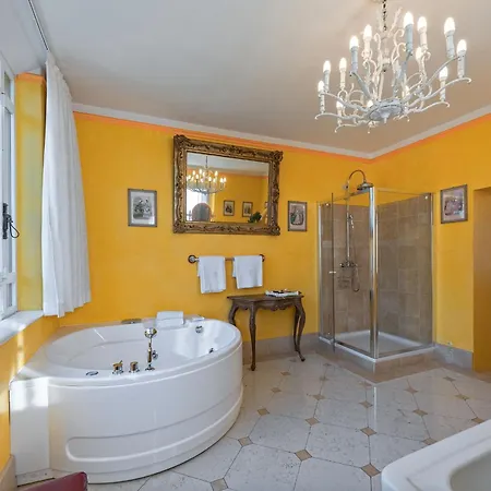 Menaggio Villa *