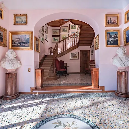 Menaggio Villa *